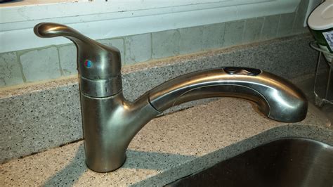 tighten moen kitchen faucet|How To Tighten A Loose Moen Kitchen Faucet Base。